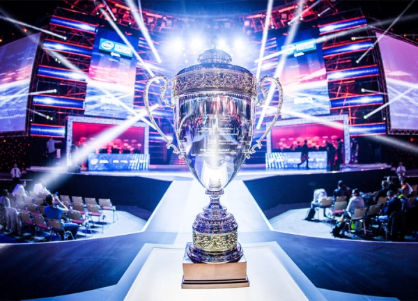 Esports مال کیست؟ بررسی شبکه پیچیده ناشران، داوران و قوانین جهانی