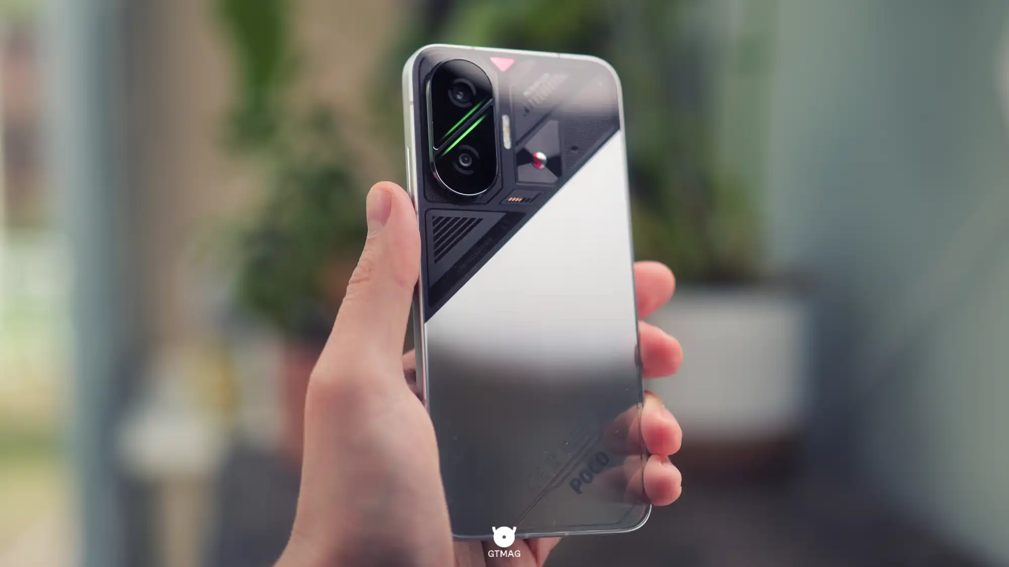 Poco F7
