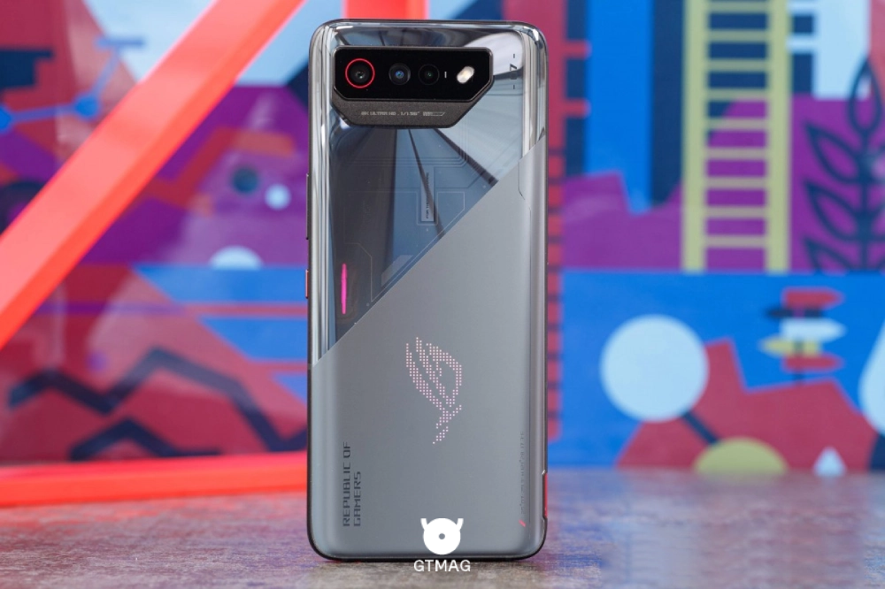 ASUS ROG Phone 7