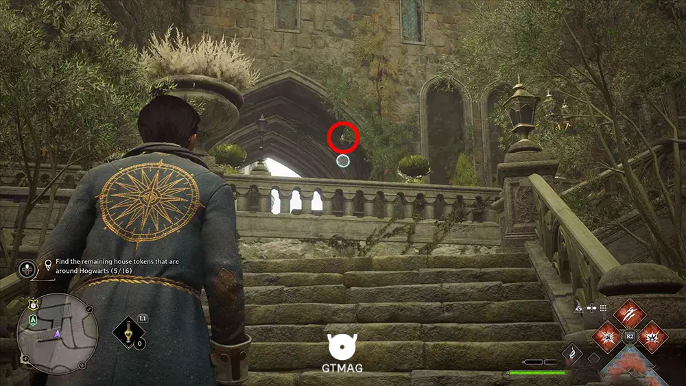House Token شماره 5 - The Grand Staircase > Quad Courtyard - تمام مکان&zwnj;های House Token در Hogwarts Legacy