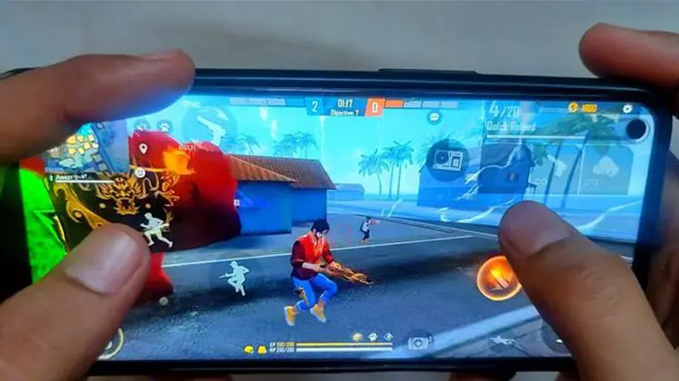تصویری از بازی با 4 انگشت برای بازی free fire