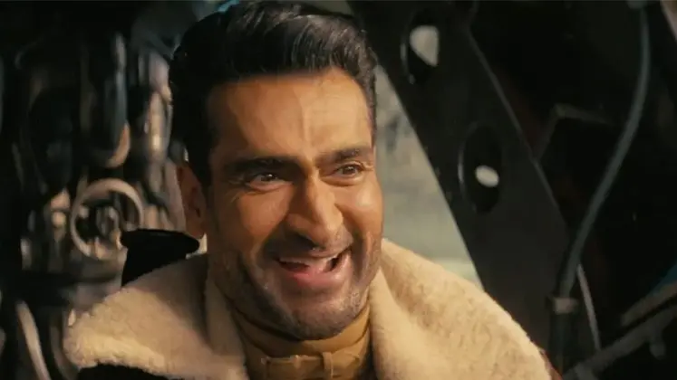 تصویری از کومیل نانجیانی (Kumail Nanjiani) در نقش پالادین زاندر (Xander Harkness) در فصل دوم سریال Fallout