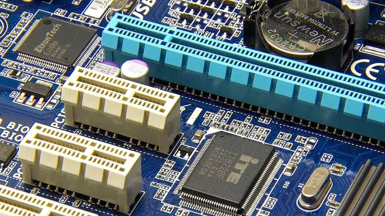 اسلات های ‌PCIe